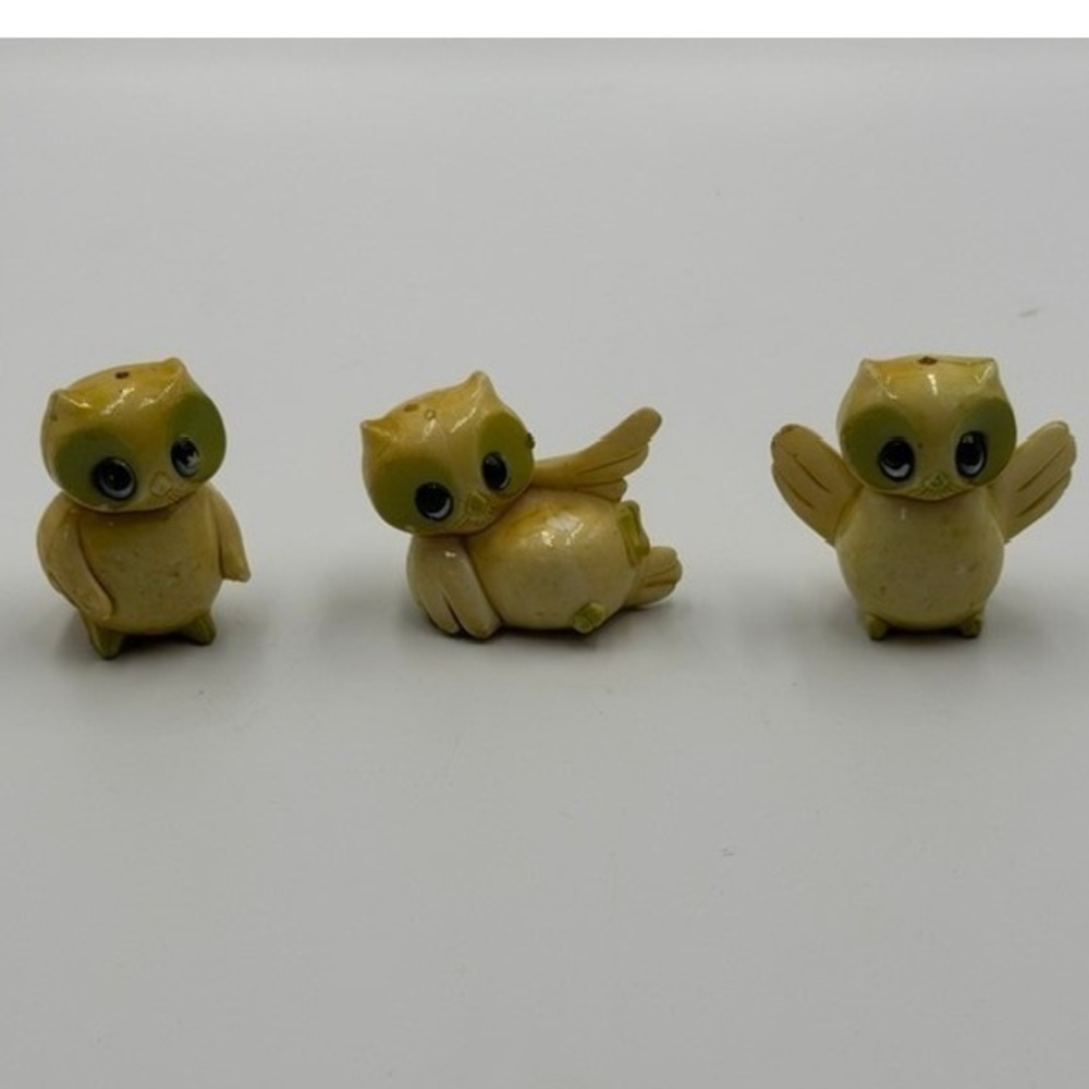 Vintage Yellow Plastic Owl Figurines Set of 3 Hong Kong Mid Century Kitsch 2"